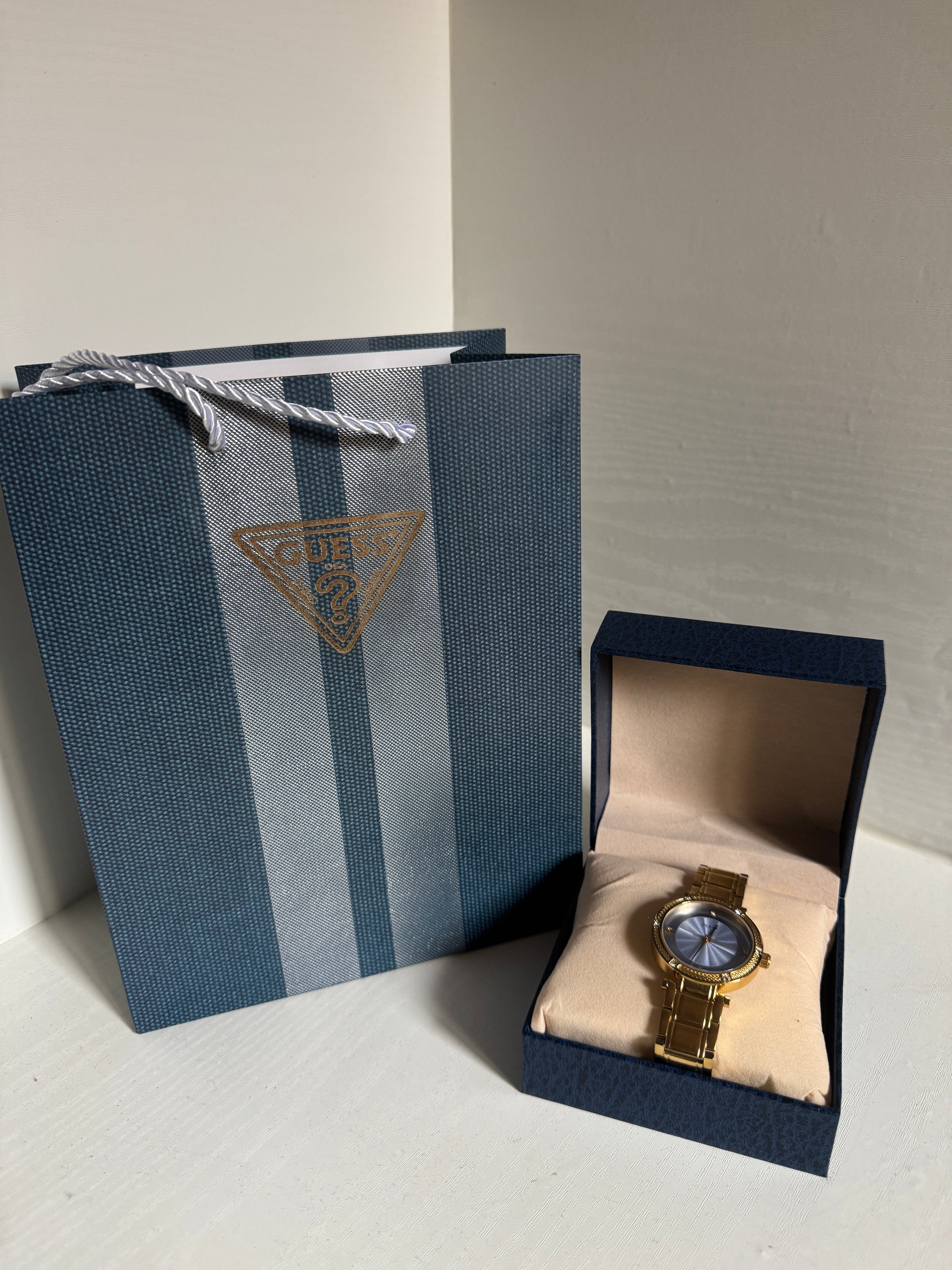 Guess Watch For Women W0695L2
