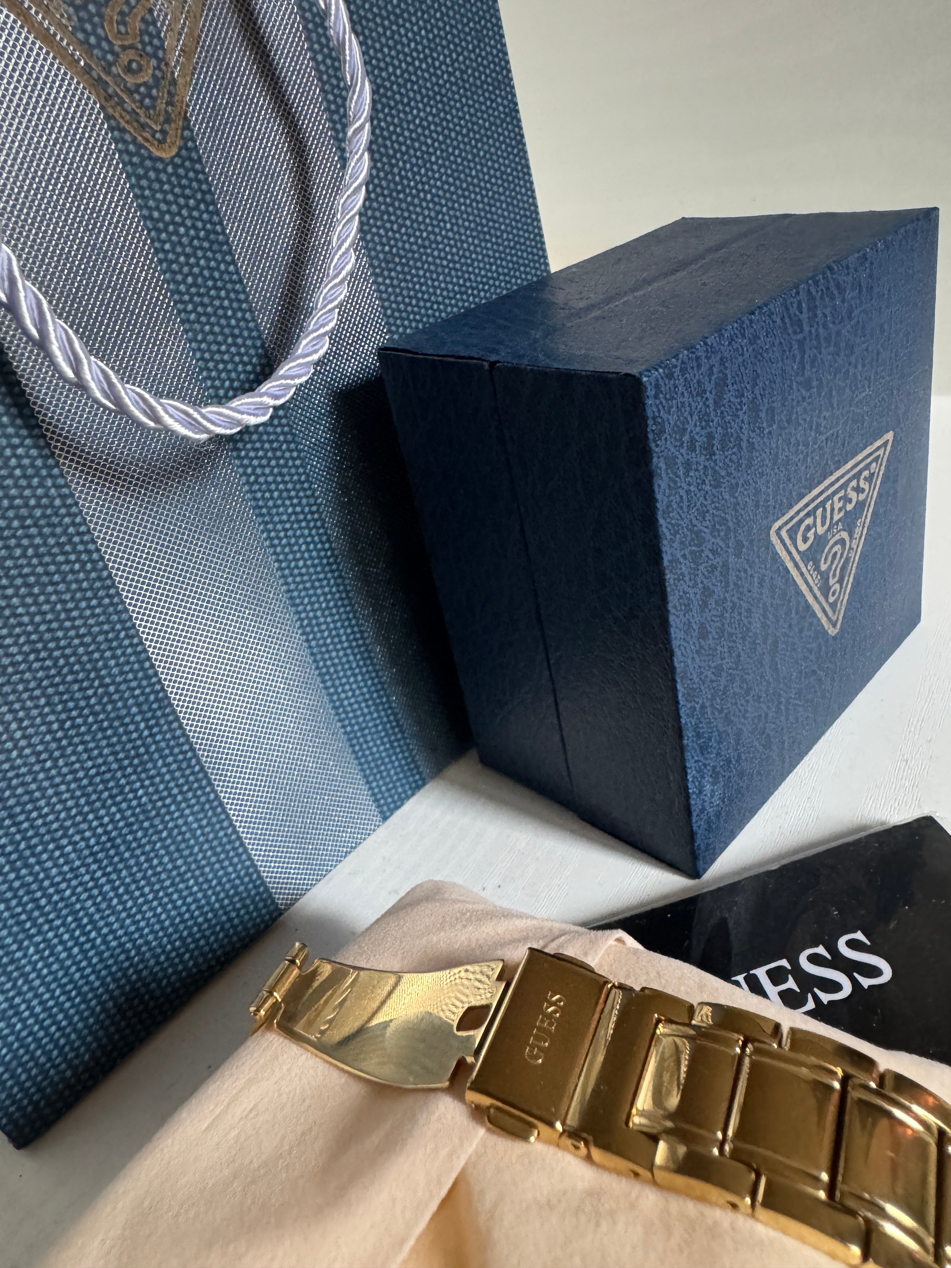 Guess Watch For Women W0695L2