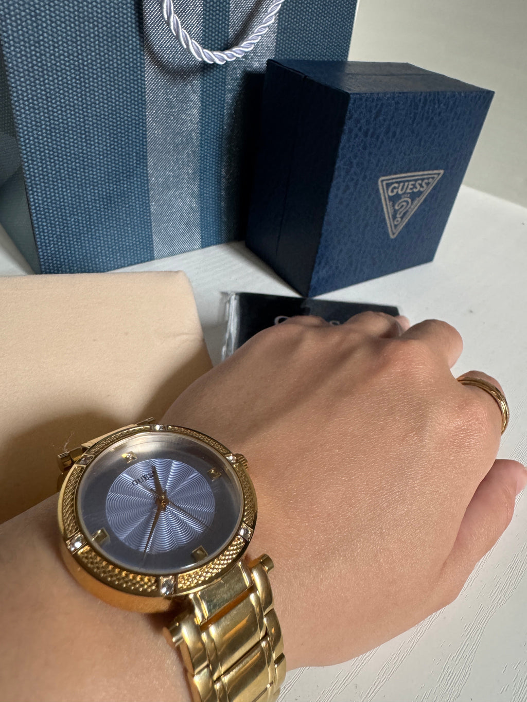 Guess Watch For Women W0695L2